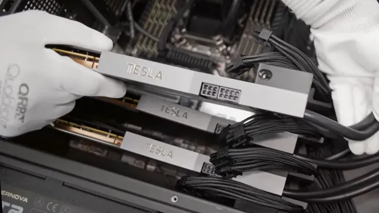 英伟达瞄准 AI 软件订阅收入，黄仁勋提出每块 GPU 每年约 2000 美元