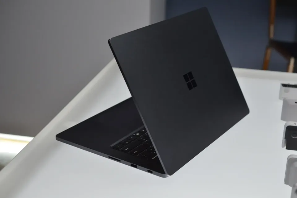 surfacelaptopultra10